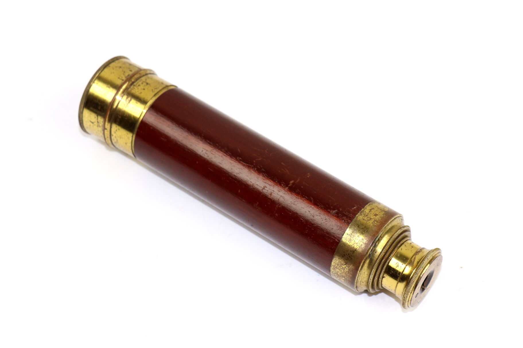 Подзорная труба, Металл